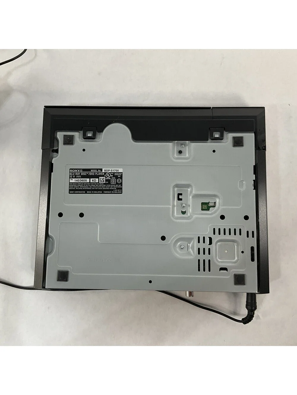 Sony BDP-S1700 Blu-Ray and DVD Player with Remote Control